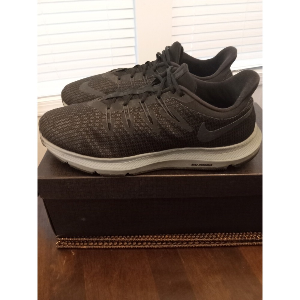 Size 9 - Nike Quest Cool Black Grey Running Shoes - AV8013-002